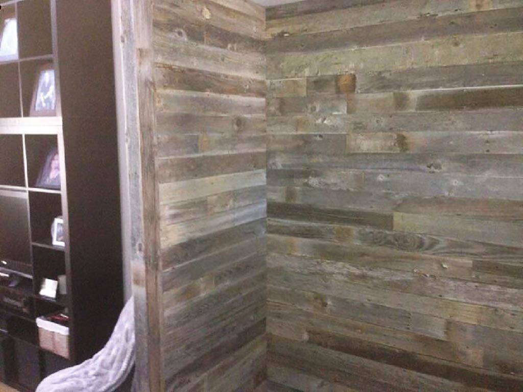 Reclaimed barnwood feature wall